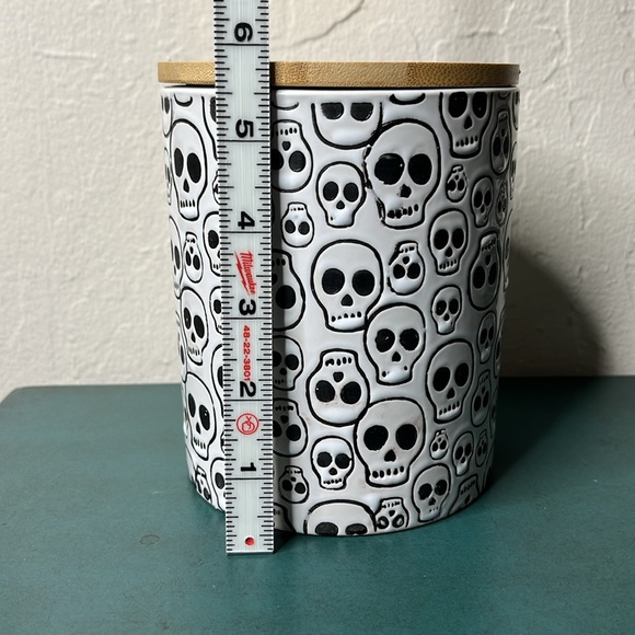 Halloween ghost skull Canister - Picture 9 of 11